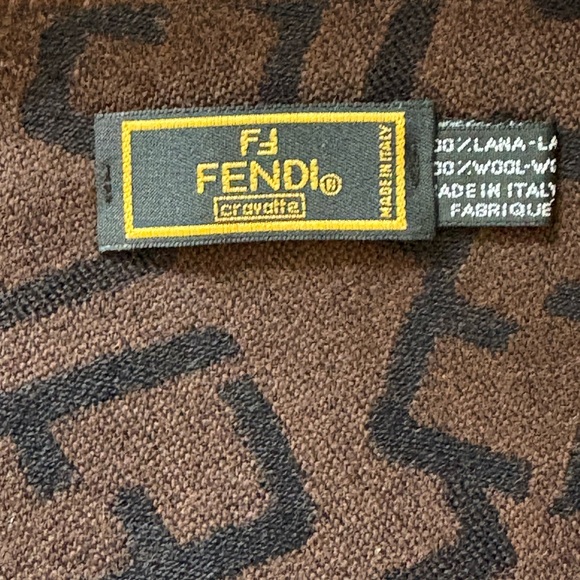 FENDI Wool  Brown warm scarves with logo accent - Picture 4 of 11